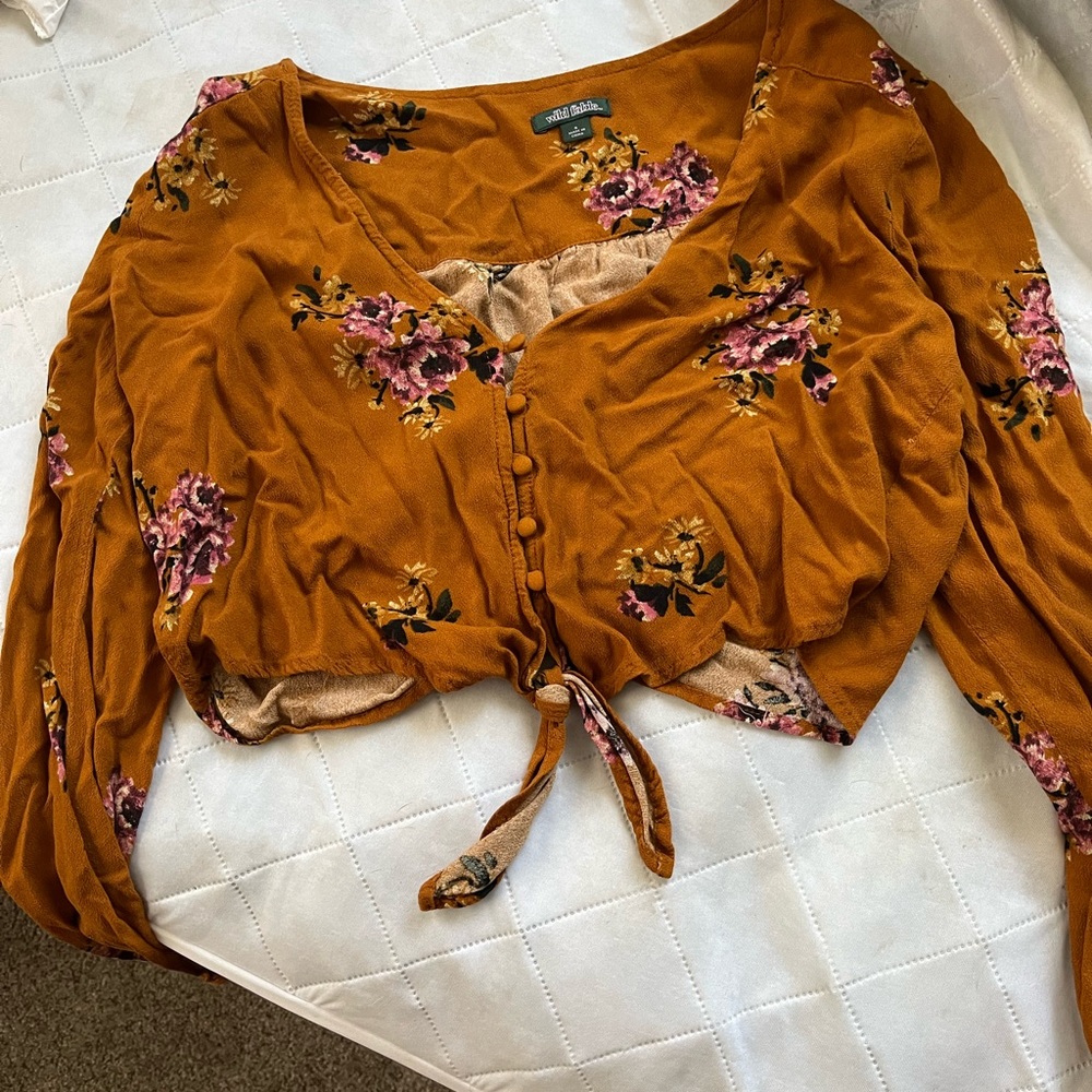 Wild fable long sleeve blouse top